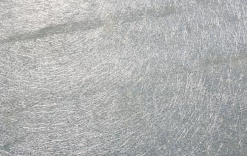 Pettinain laminate fibreglass or shingles?